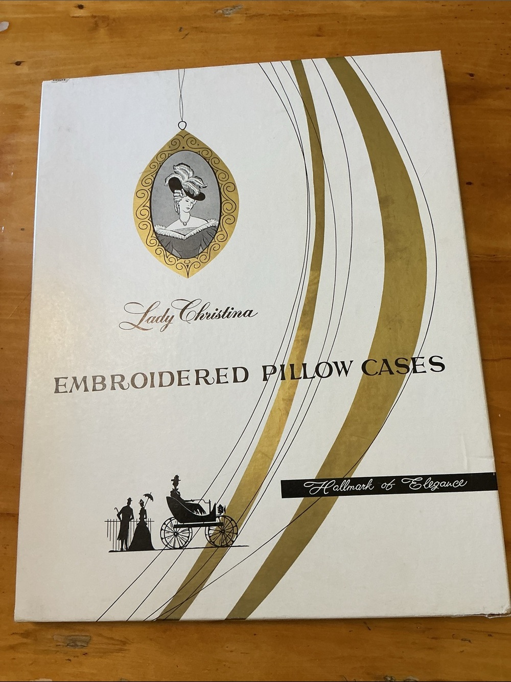 Vintage Yellow Embroidered Pillow cases Set New